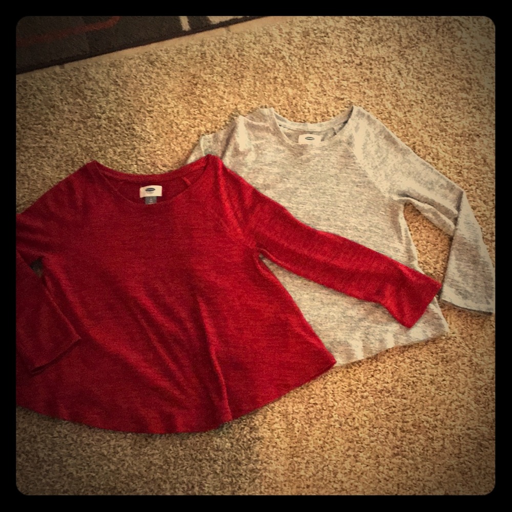 2 girls old navy swing tops